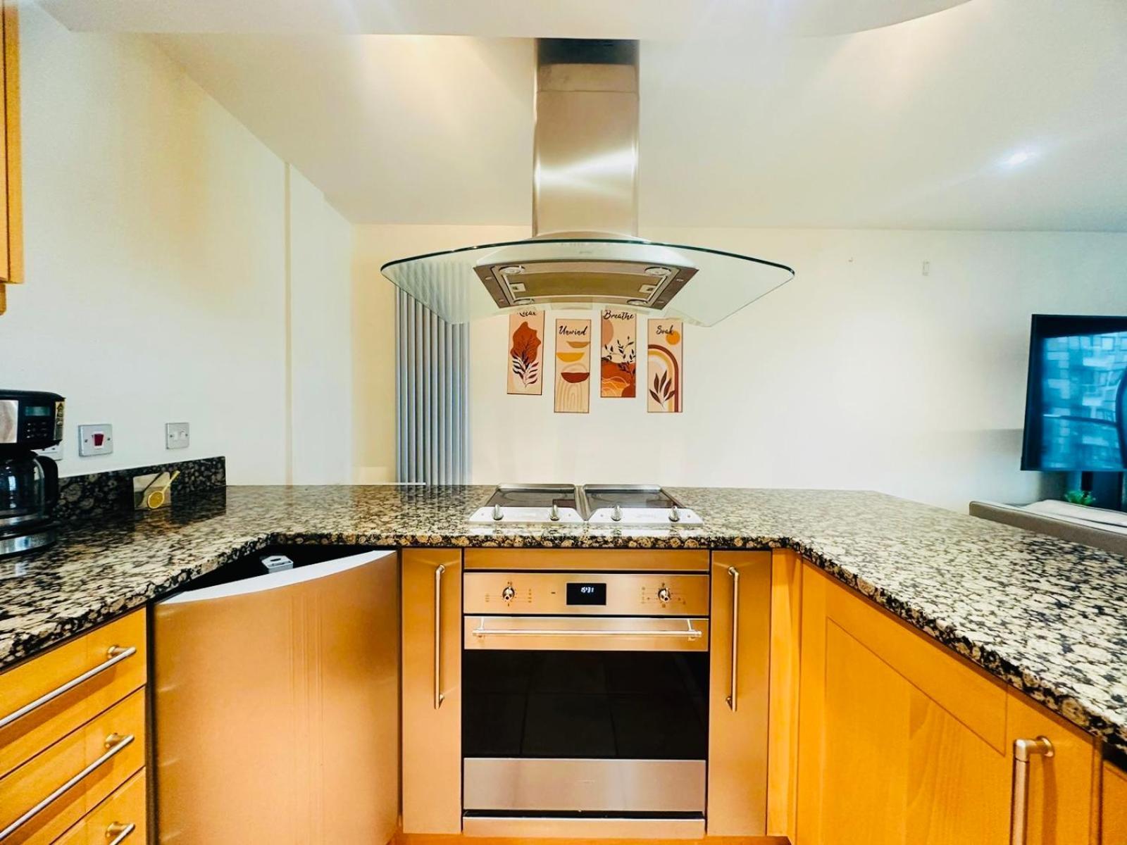 Modern 2Bed 2Bath Apartment Canary Wharf - Upto 5 Person Λονδίνο Εξωτερικό φωτογραφία