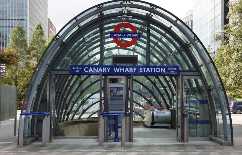 Modern 2Bed 2Bath Apartment Canary Wharf - Upto 5 Person Λονδίνο Εξωτερικό φωτογραφία